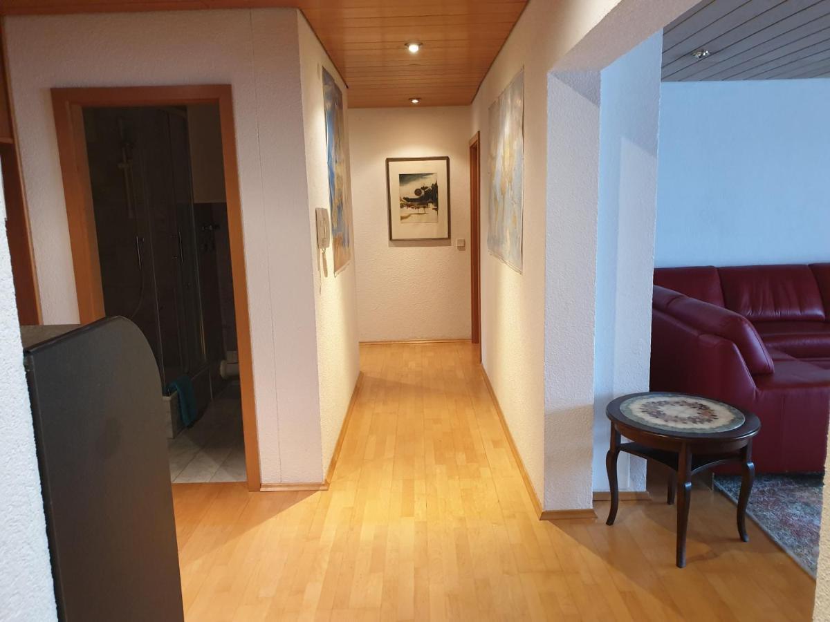 Wohnung Fuer 4 Personen, 2 Schlafzimmer, 2 Parkplaetze, Wlan คอนสตานซ์ ภายนอก รูปภาพ